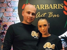 Экс-солистка группы SEREBRO Ирина Титова сыграла свадьбу