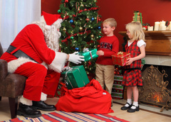 Маленькая хитрость, с помощью которой американка помогла детям поверить в Деда Мороза