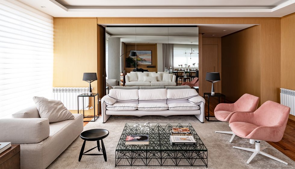 Дерево и золото: квартира в Бразилии | Источник: Роберта Гевер