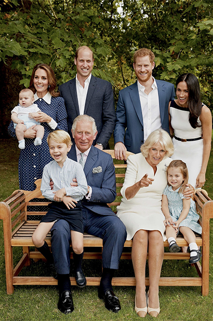 Принц Чарльз: «Я пригласил Гарри и Меган, чтобы увидеть внучку Лилибет». Будущий король не сдается и зовет сына в гости