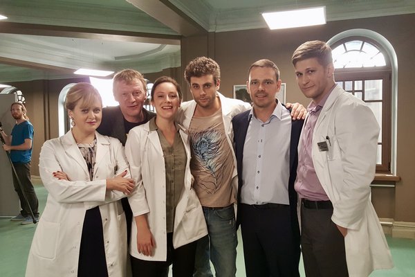 На съемках сериала «Доктор Рихтер» | Источник: Личный архив