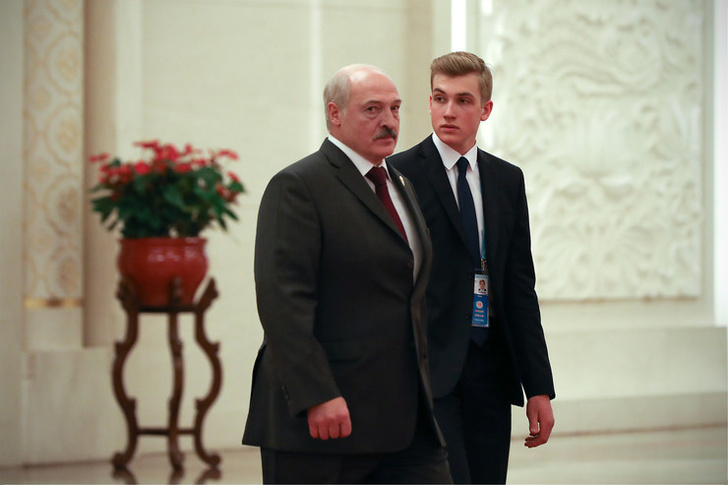 Коля Лукашенко: «Играю на фортепиано. Есть особый репертуар для дамы сердца»