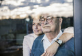 Зачем мы берем на себя ответственность за родителей