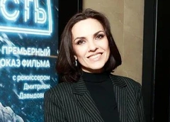Элегантная Ручка, яркая Гулькина, нежная Вербицкая: звезды посетили премьеру фильма «Молодость»