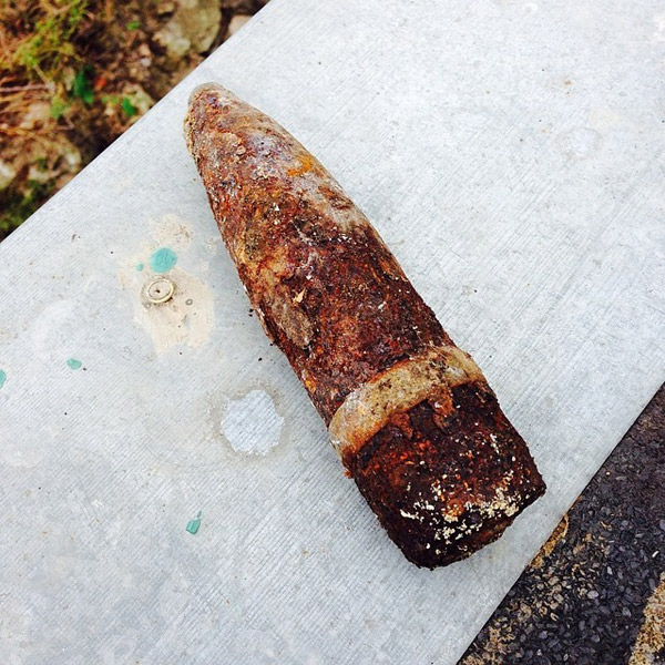 Вот такой снаряд обнаружили у дома Алены Свиридовой в Керчи