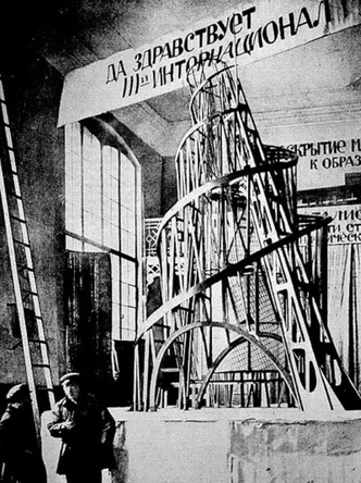 Невзятая высота: 7 примечательных деталей нереализованной Башни Татлина — памятника III Интернационалу