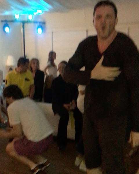 Максим Виторган устроил горячие танцы в Сочи