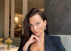 Близкая подруга Ксении Бородиной Юлия Лысенко вышла замуж за 20-летнего хоккеиста
