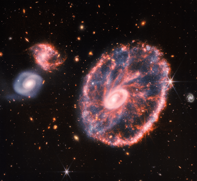 Галактика Колесо Телеги в созвездии Скульптора