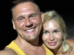 Беременная избранница Степана Меньщикова стала бабушкой