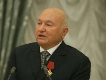 СМИ сообщили о госпитализации Юрия Лужкова