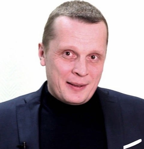 Илья Ефимов