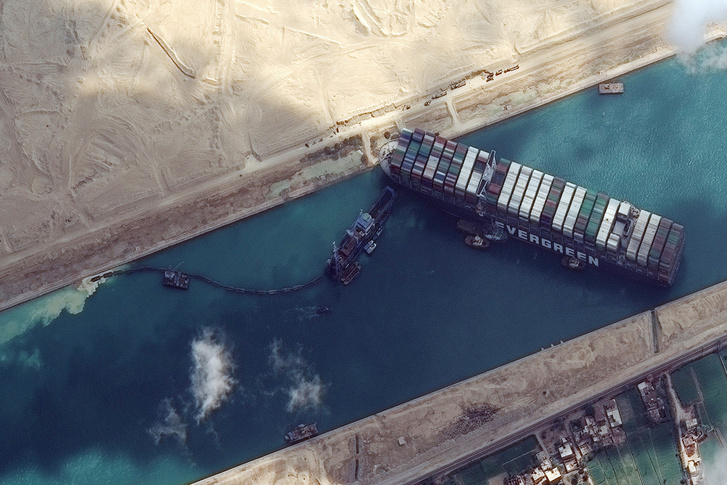 12 глубоководных фактов о Суэцком канале —  главной морской срезке в истории человечества
