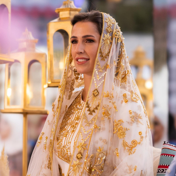 Дружит со свекровью и еще 4 факта о жене наследного принца Иордании