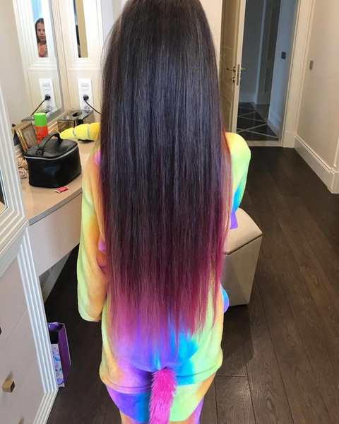 «Схватка с переходным возрастом»: 10-летняя дочь певицы МакSим впервые покрасила волосы