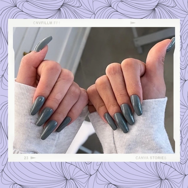 Серый — самый модный цвет осеннего маникюра. Доказывает Селена Гомес 💅