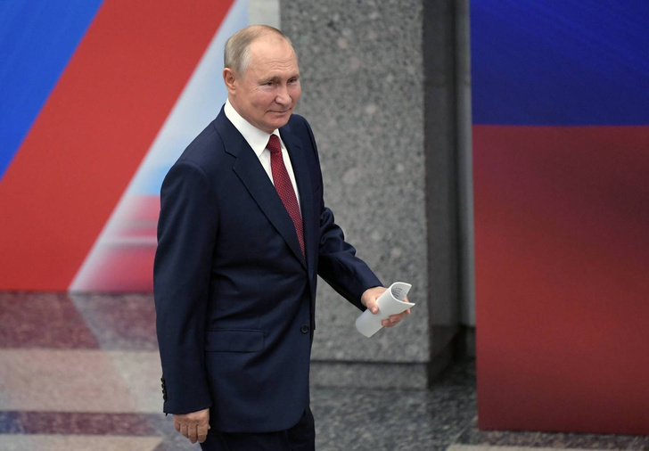 Синхронистка, поцеловавшая Владимира Путина в 2012 году: «У него очень нежная кожа!»