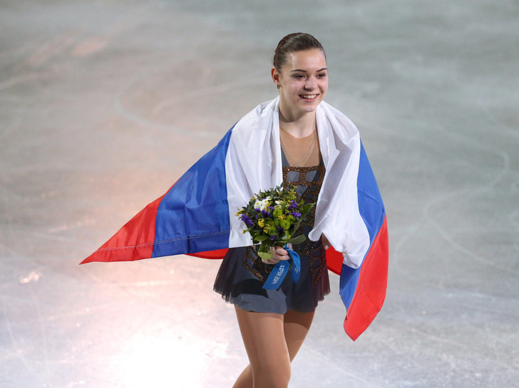 Виртуозно скрывала беременность: олимпийская чемпионка Аделина Сотникова впервые стала мамой