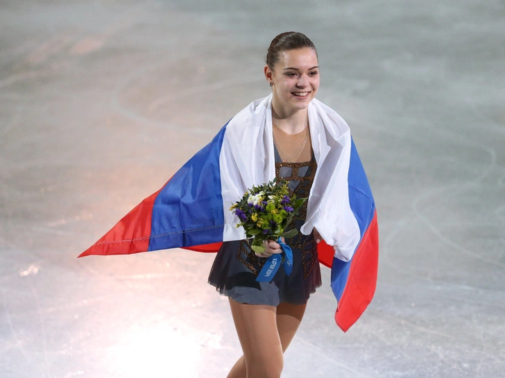 Виртуозно скрывала беременность: олимпийская чемпионка Аделина Сотникова впервые стала мамой