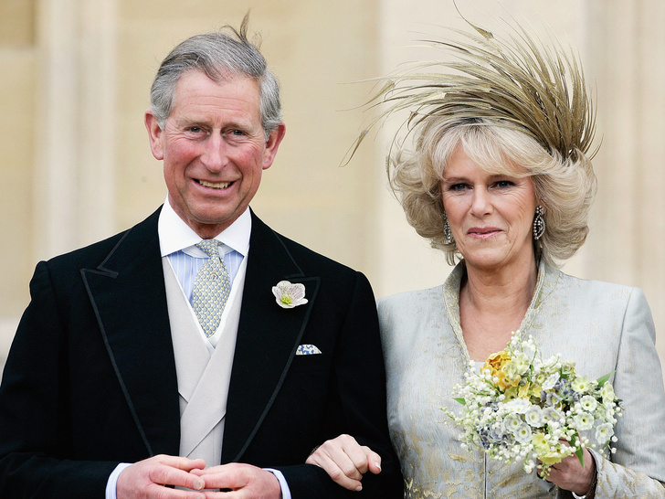 Почему принц Чарльз запретил дарить свадебные подарки себе и Камилле