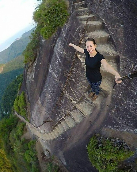 Душераздирающие фотки смертельно опасных лестниц