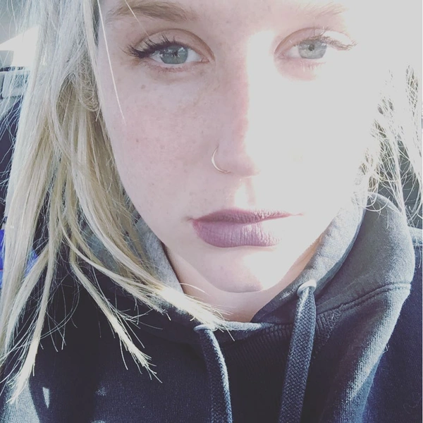 Что такое #FreeKesha или история, которая потрясла весь мир