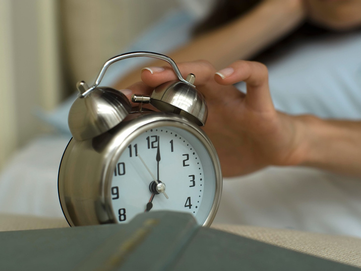 «Золотой час»: в какое время нужно ложиться спать, чтобы быть здоровым и продлить себе жизнь