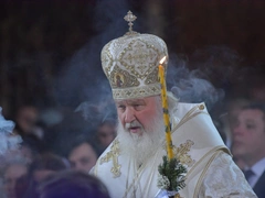 «Процедура эксплуатирует женщин и поощряет торговлю детьми»: патриарх Кирилл высказался о суррогатном материнстве