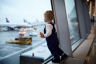 К полету готов: правила комфортного путешествия с ребенком