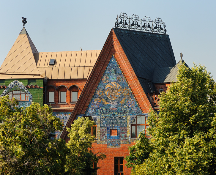 Сказочные дома в Москве: лучшие образцы русского зодчества, которые стоит посетить летом 2022