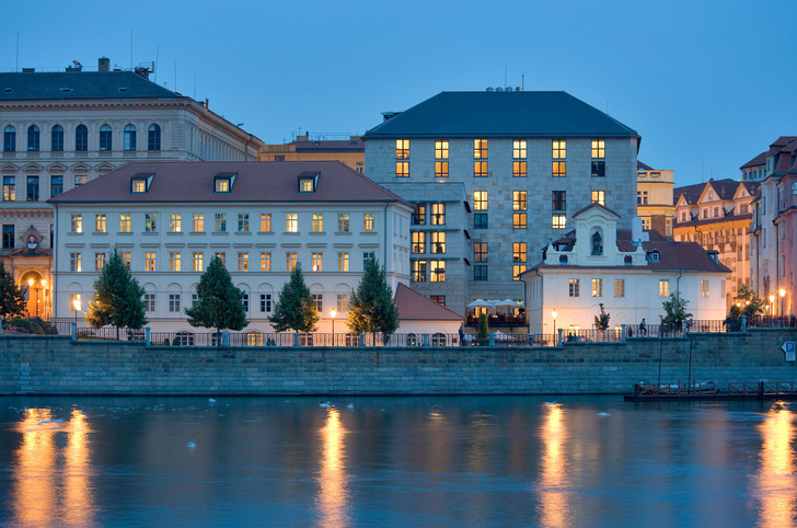 План на отпуск — остановиться в исторической вилле в центре Праги