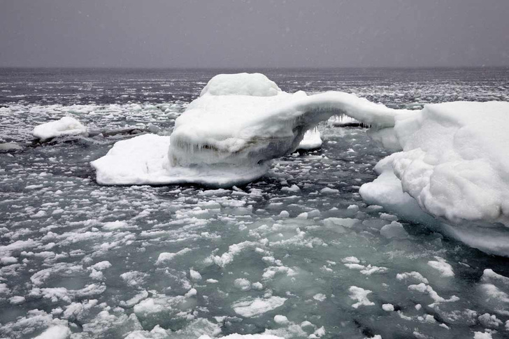 Тарельник, торосы, сокуи: только посмотрите, каким бывает знаменитый лед Байкала