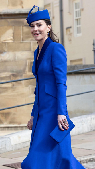 Королевский цвет: Кейт Миддлтон появилась в безупречном тотал-луке в самом дорогом оттенке