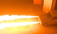 Краснодарский автомеханик превратил «шестерку» в огнемет (видео прилагается)
