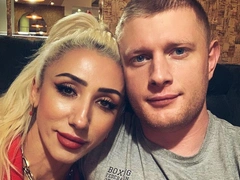 Татарка ФМ выходит замуж за бойфренда, который вдвое моложе нее