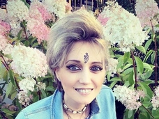 Больная раком певица Лама Сафонова находится в тяжелом состоянии