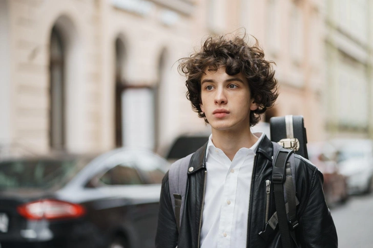 Кто такой мальчик-лапша и причем здесь «русский Тимоти Шаламе» Марк Эйдельштейн