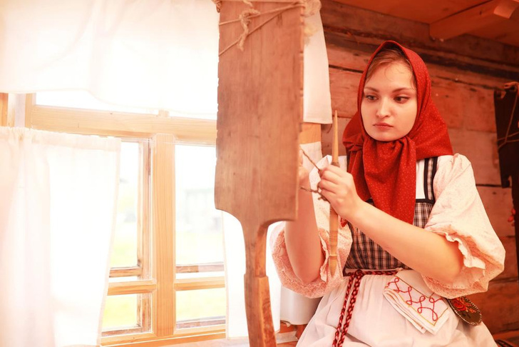 Причины вас удивят: почему женщины на Руси всегда носили платки