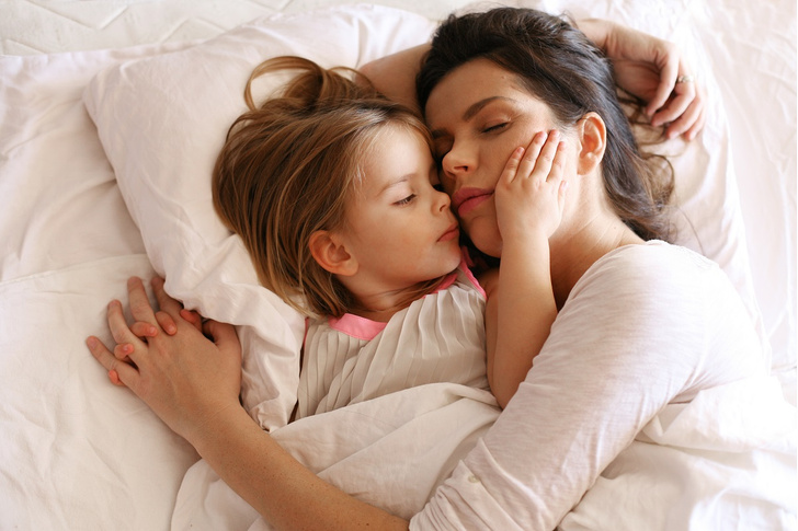 как отучить ребенка от совместного сна с мамой