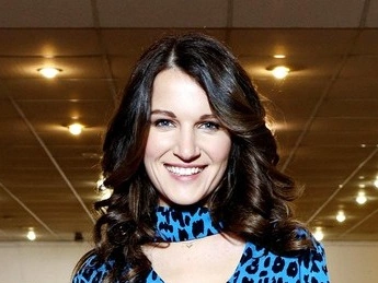 Звезда фильма «Виктория» Женя Малахова впервые о супруге: «Он далек от мира кино»