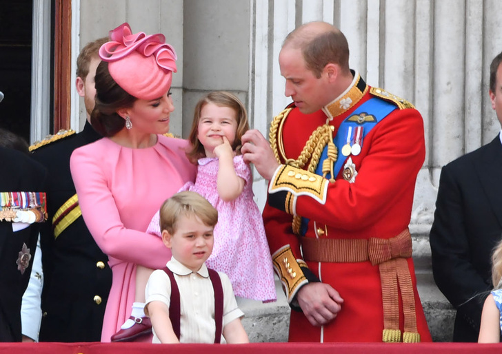 Шелковая свадьба: принц Уильям и Кейт Миддлтон отметили годовщину брака романтичным фото