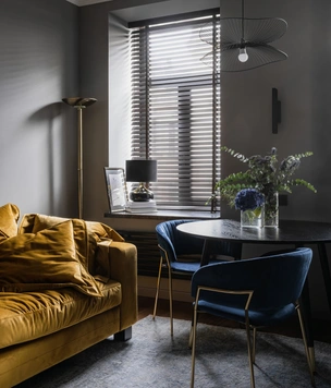 Петербургская квартира 60 м² в насыщенных тонах