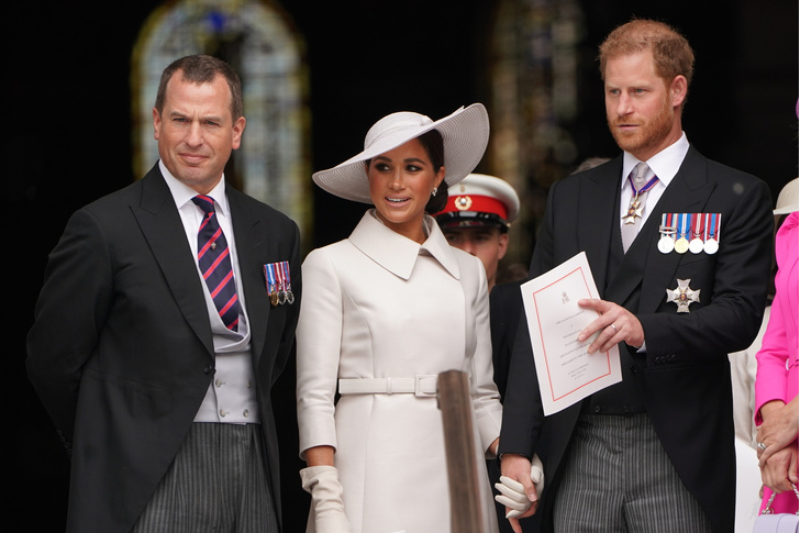 Блудных принца Гарри и Меган Маркл пустили на праздничную службу в честь Елизаветы II