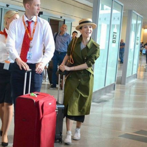 Наталья Орейро в аэропорту «Домодедово»