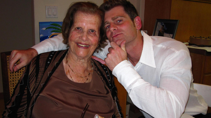 Необычная история любви: ей было 92 года, ему — 32