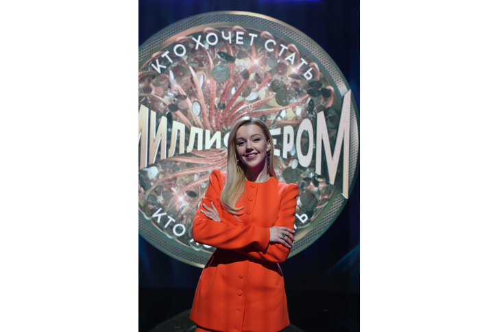 Юлианна Караулова стала ведущей «Кто хочет стать миллионером?» вместо Дмитрия Диброва