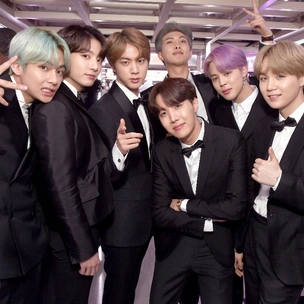 Сюрприз для АРМИ: BTS провели совместный лайвстрим 🤩