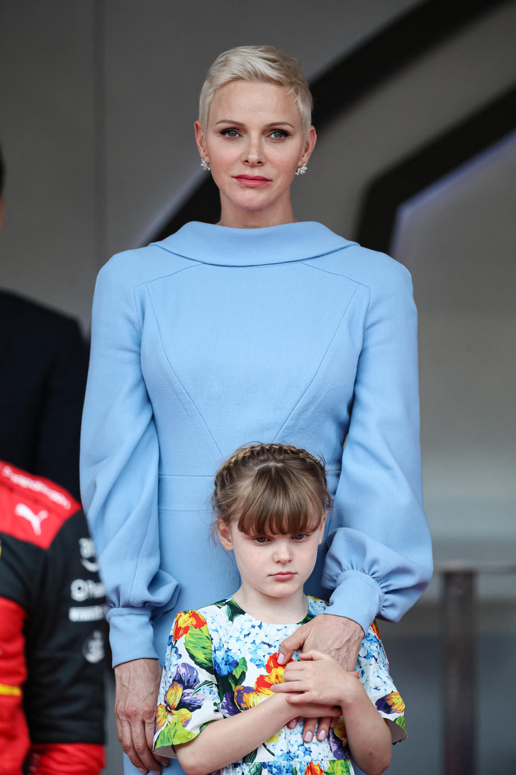 Принцесса Монако Шарлен заболела коронавирусом