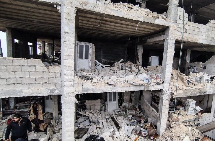 Предсказание сейсмолога, полнолуние, ядерная бомба: что стало причиной землетрясения в Турции
