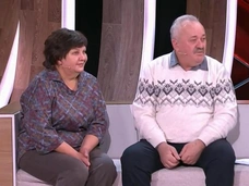 «Встречаем со слезами, провожаем тоже»: дядя Ваня и тетя Маша устроили пункт помощи бойцам СВО в доме